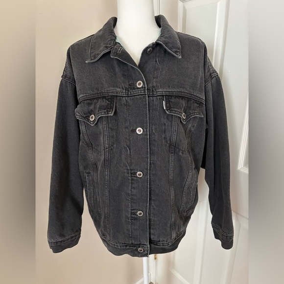 Levi’s Silver Tab Washed Black Oversized Baggy 90s Trucker Thick Denim Jacket - Picture 4 of 14